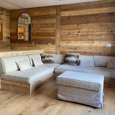 Incantevole Appartamento Stile Chalet Breuil Cervinia Kültér fotó