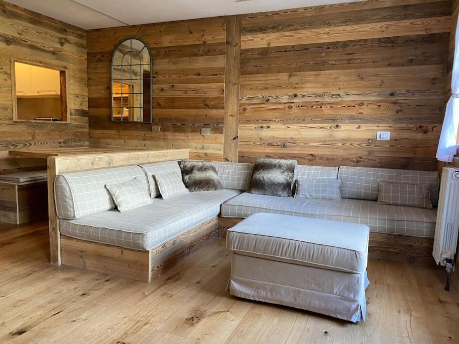 Incantevole Appartamento Stile Chalet Breuil Cervinia Kültér fotó