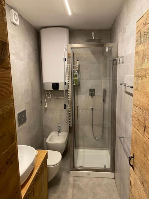 Incantevole Appartamento Stile Chalet Breuil Cervinia Kültér fotó